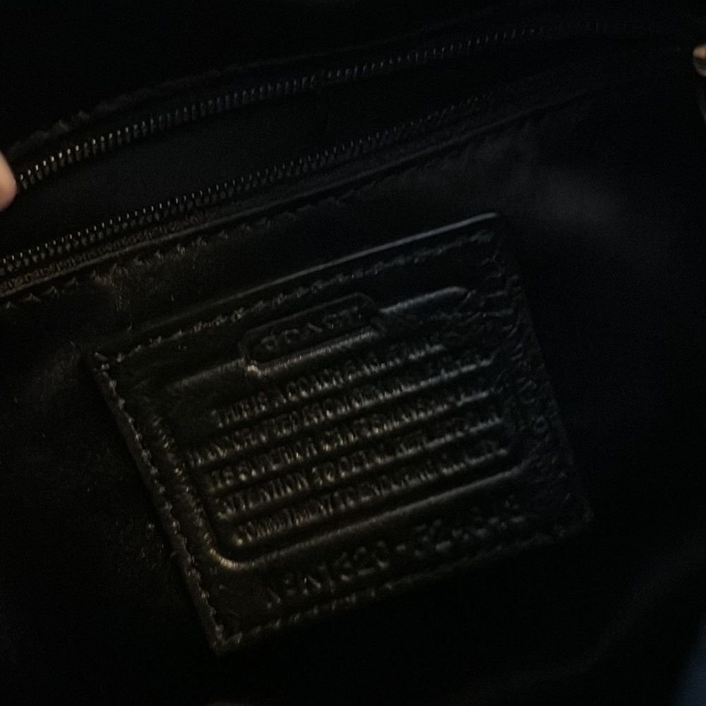 Coach Aby leather crossbody camera bag. - Picture 10 of 10
